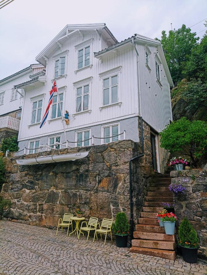 Charm Inn Arendal - City Center Екстер'єр фото