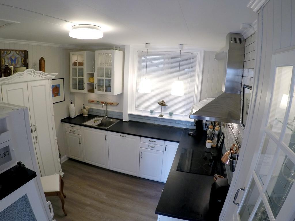 Charm Inn Arendal - City Center Екстер'єр фото